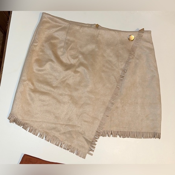 2 SHEIN Skirts New. - Picture 3 of 6